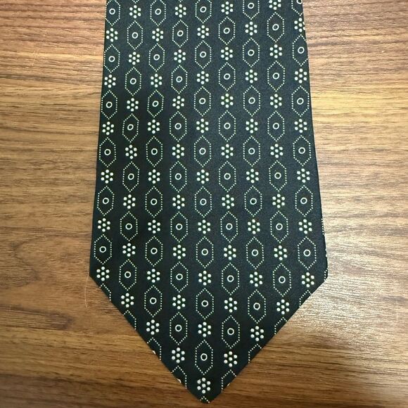 Vincenzo Albano Vintage Italian Silk Tie in Geometric Black & White Print. - Picture 2 of 7